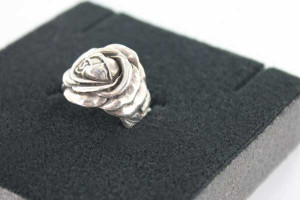 Schuim voor het verpakken van sieraden